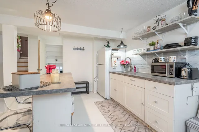 Additional image 19 of 51 LEGGETT Cres