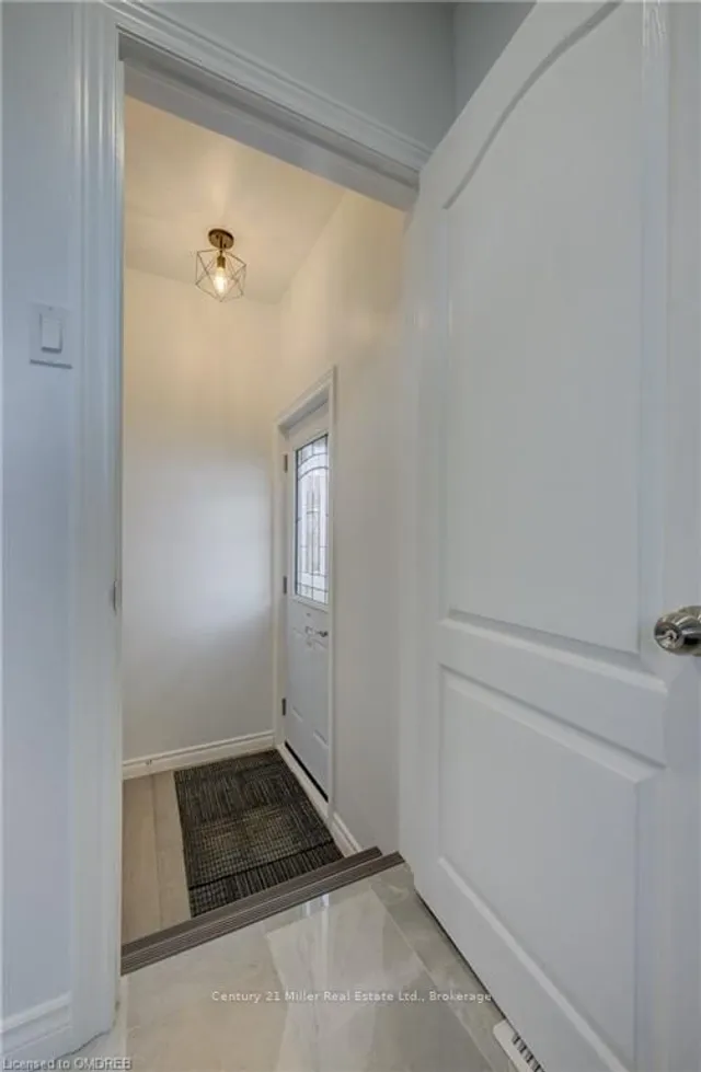 Additional image 7 of 196 QUEENSDALE Ave