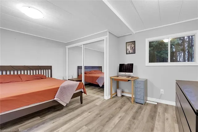 Additional image 18 of 94 Maple Cres