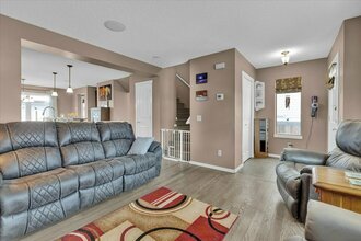 Additional image 5 of 3608 12 St NW