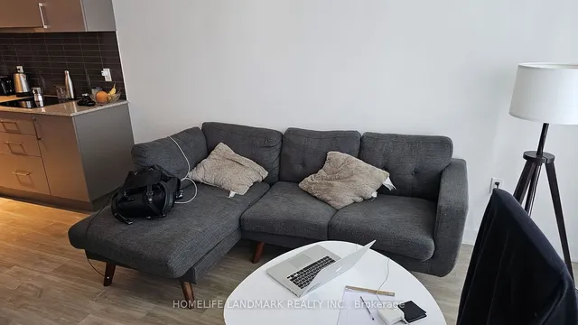 Additional image 10 of 576 Front St Unit 920