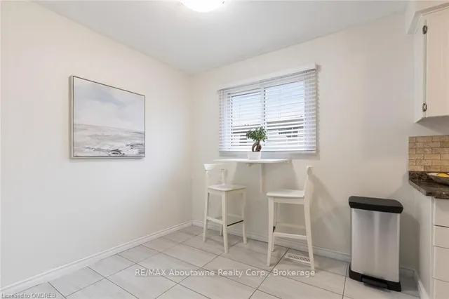 Additional image 18 of 11 HARRISFORD St Unit 100