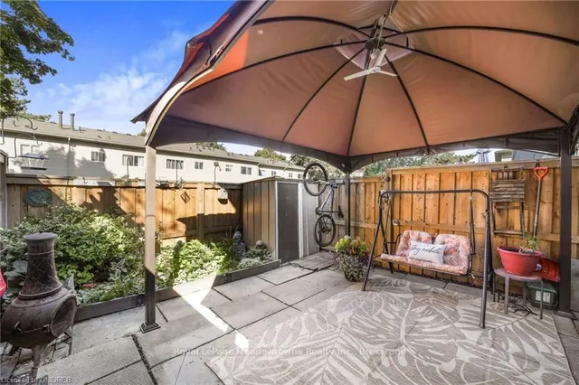 Additional image 38 of 1110 GARTH St Unit 11