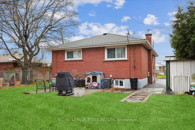 Additional image 40 of 584 East 27th St