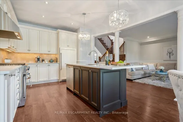 Additional image 10 of 320 Wrigglesworth Cres