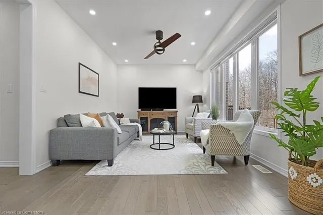 Additional image 14 of 157 Cactus Cres