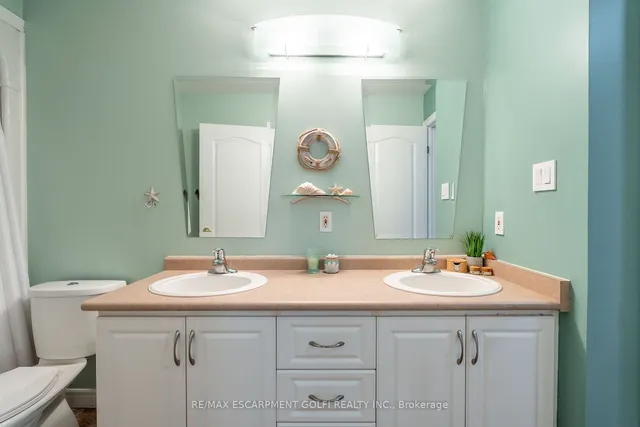 Additional image 21 of 39 Spitfire Dr