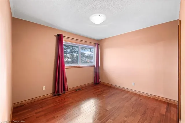 Additional image 12 of 289 5th Con Rd E