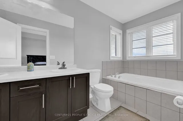 Additional image 33 of 38 Narbonne Cres