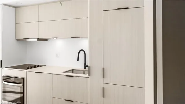 Additional image 5 of 370 Martha St Unit 905