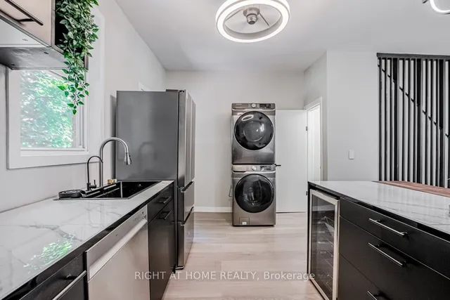 Additional image 13 of 35 Lorne Ave