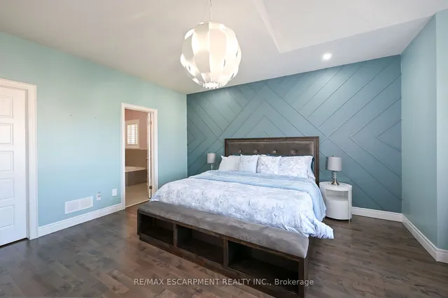 Additional image 24 of 30 ASCOLI Dr