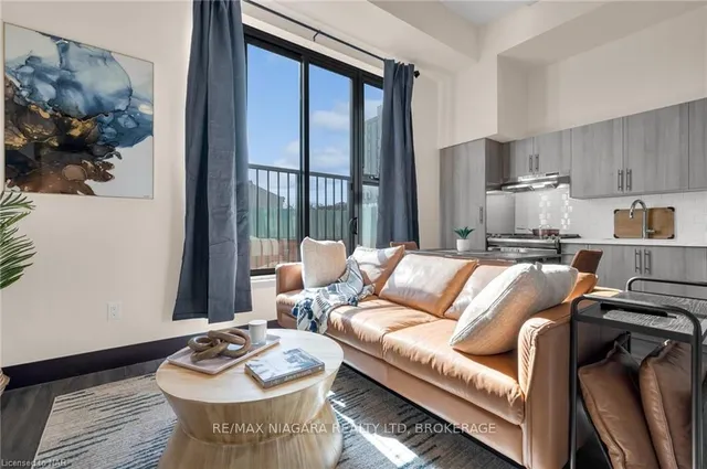 Additional image 21 of 121 KING St Unit 204