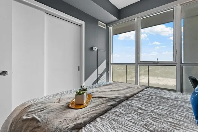 Additional image 9 of 2087 FAIRVIEW St Unit 1304