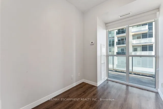 Additional image 14 of 2087 Fairview St Unit 1301