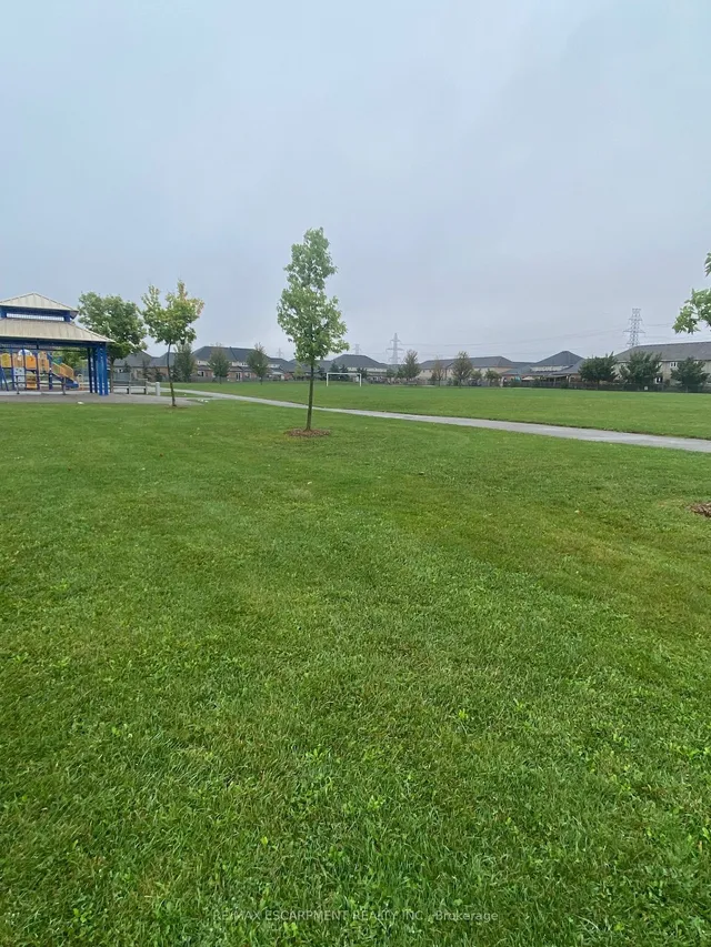 Additional image 38 of 44 PELECH Cres