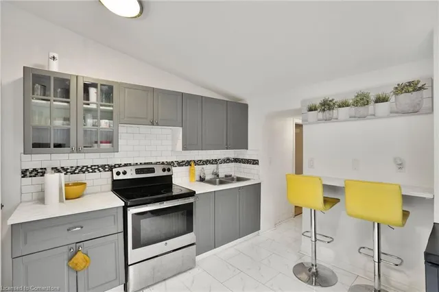 Additional image 12 of 145 Cathcart St