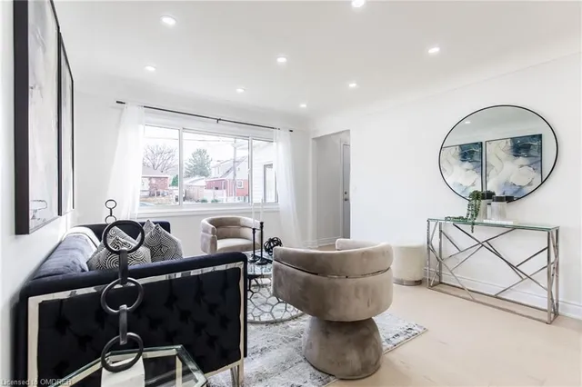 Additional image 6 of 46 Upper Walker Ave