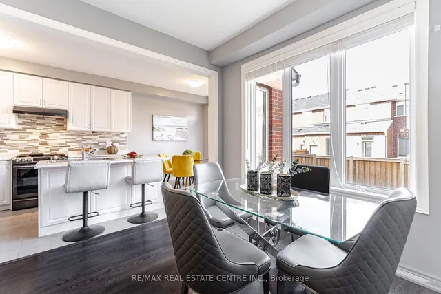 Additional image 10 of 85 Bronson Terr