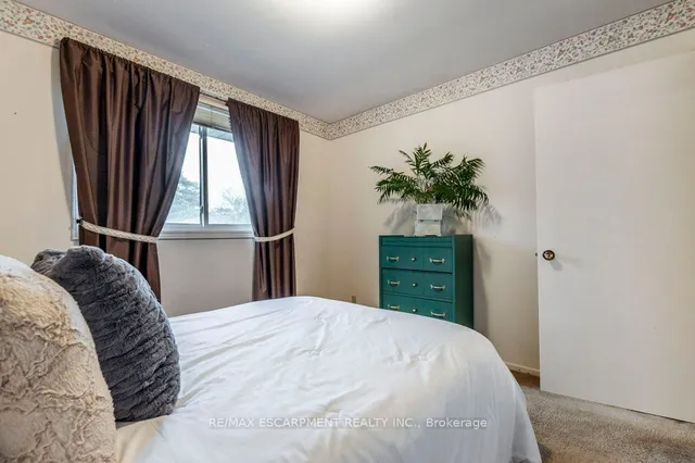 Additional image 16 of 39 San Francisco Ave