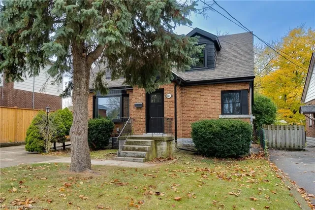 121 Lake Avenue Dr