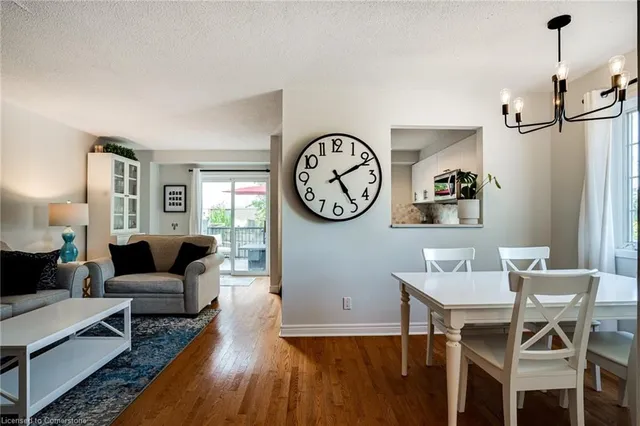 Additional image 5 of 31 Moss Blvd Unit 17