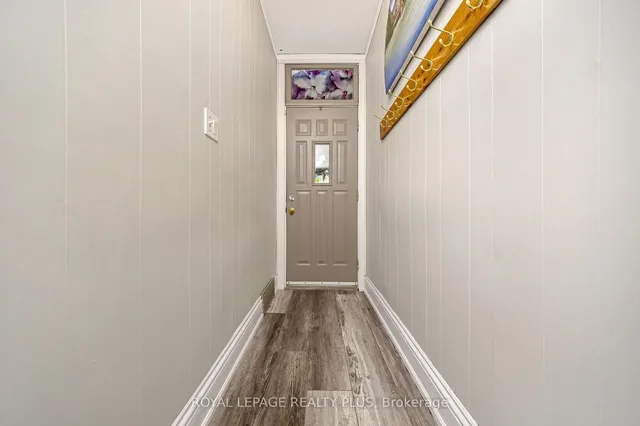 Additional image 8 of 16 Case St