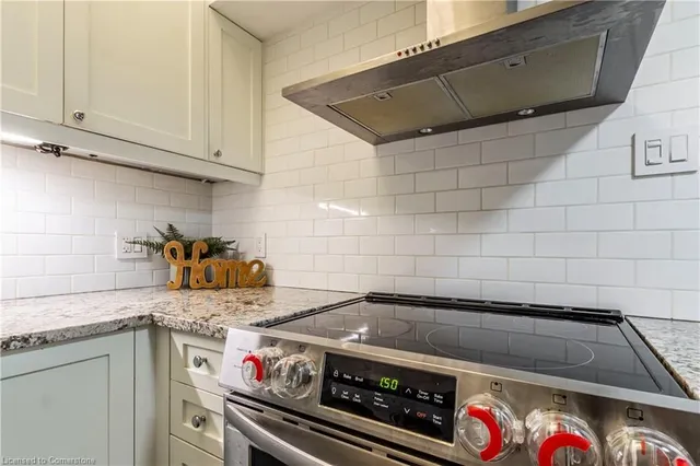 Additional image 15 of 50 Main St Unit 405