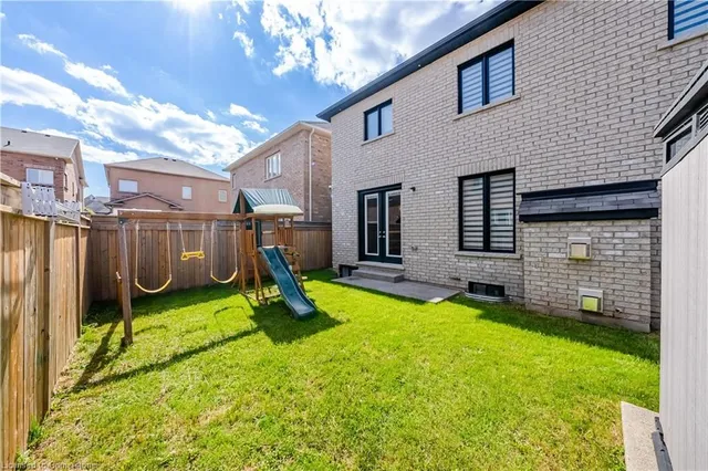 Additional image 38 of 8 Macbean Crescent Cres