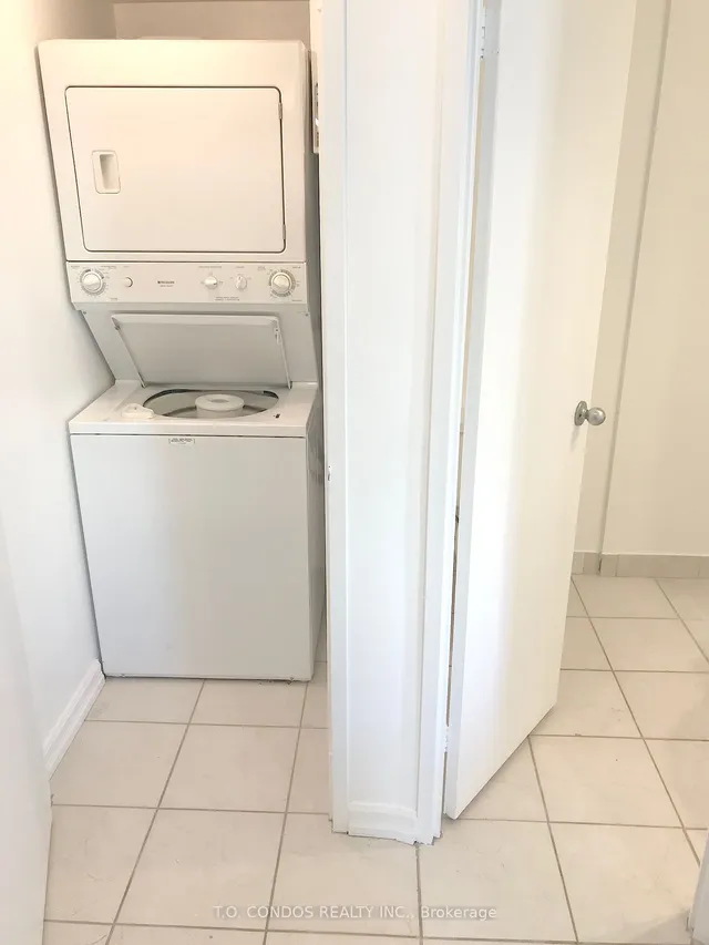 Additional image 6 of 633 Bay St Unit 511