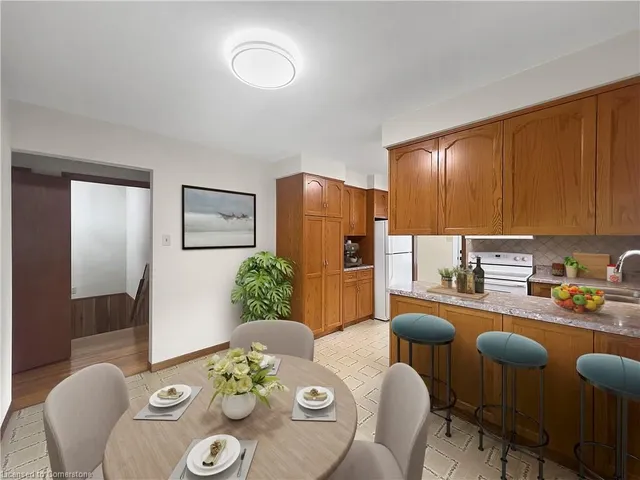 Additional image 8 of 122 Glen Forest Dr