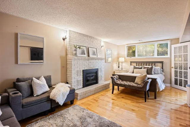 Additional image 22 of 12 Portal Crt