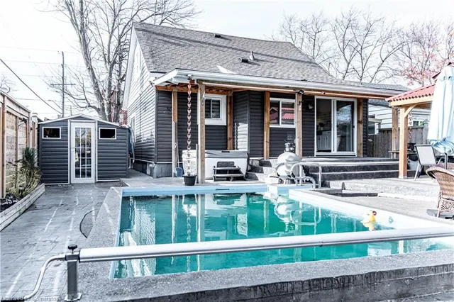 Additional image 31 of 252 Walter Ave