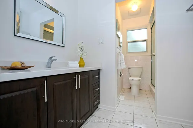 Additional image 16 of 11 Tooklea Cres