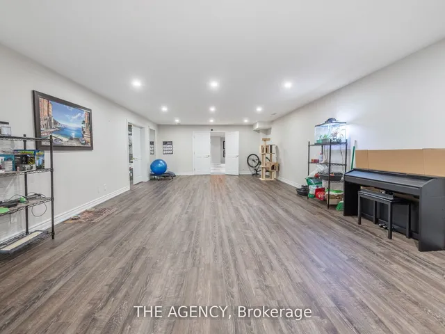 Additional image 31 of 212 Lakeside Ave