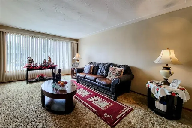 Additional image 10 of 419 Red Oak Ave