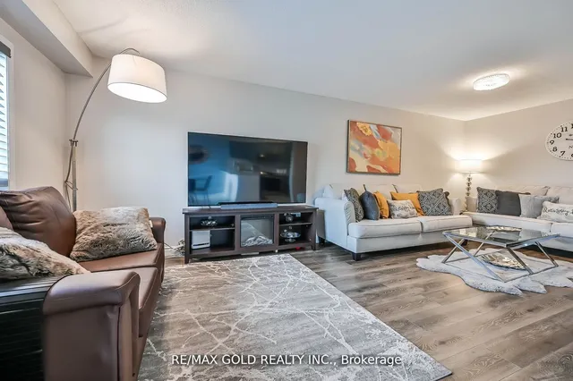 Additional image 9 of 56 Meadow Wood Cres