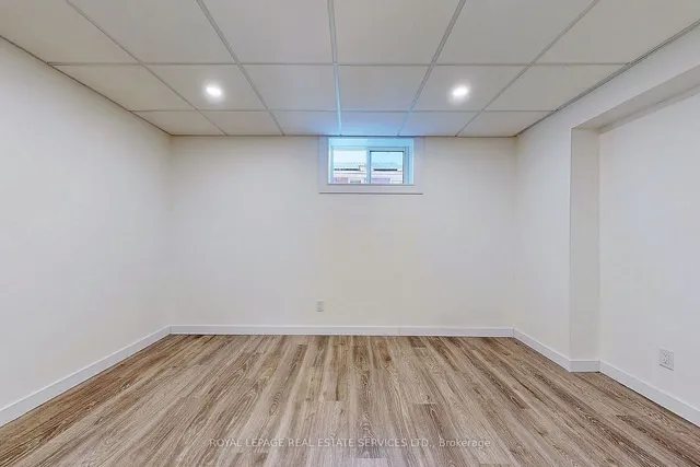 Additional image 24 of 4 Mcmaster Ave