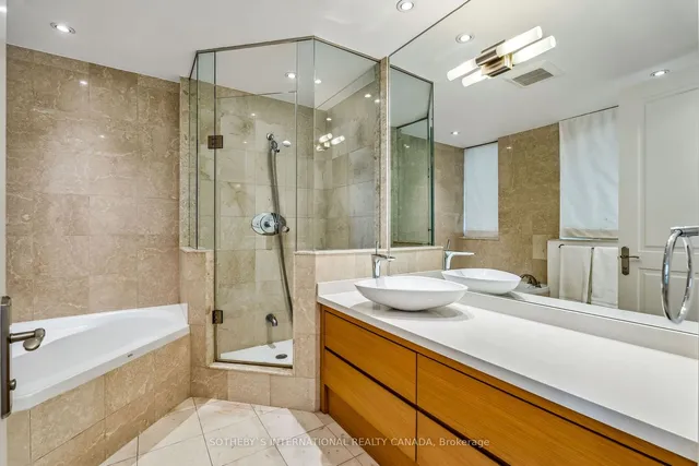 Additional image 24 of 761 Bay St Unit TH01