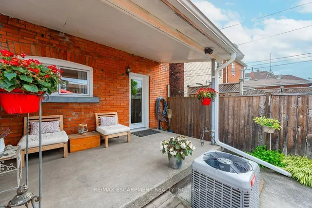 Additional image 35 of 63 Beechwood Ave