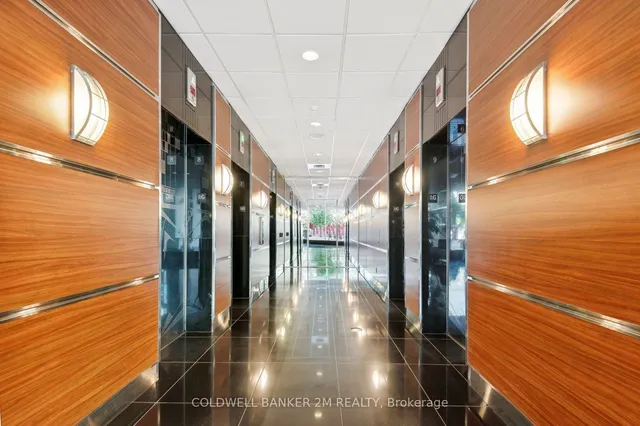 Additional image 7 of 77 Harbour Sq Unit 406