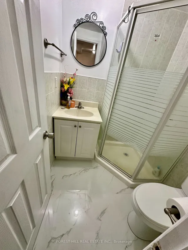 Additional image 35 of 28 Thorny Vineway