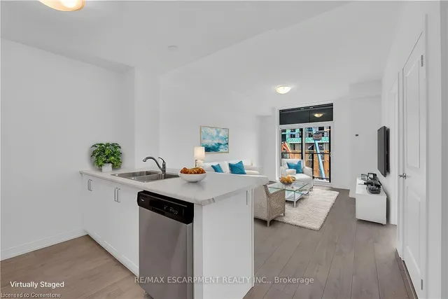 Additional image 9 of 460 Dundas St Unit 426