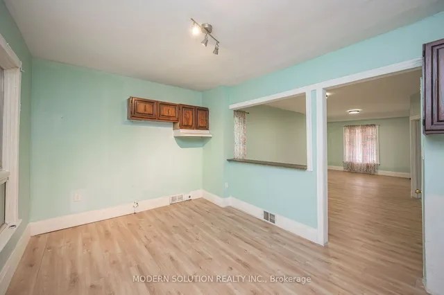 Additional image 21 of 204 Sherman Ave