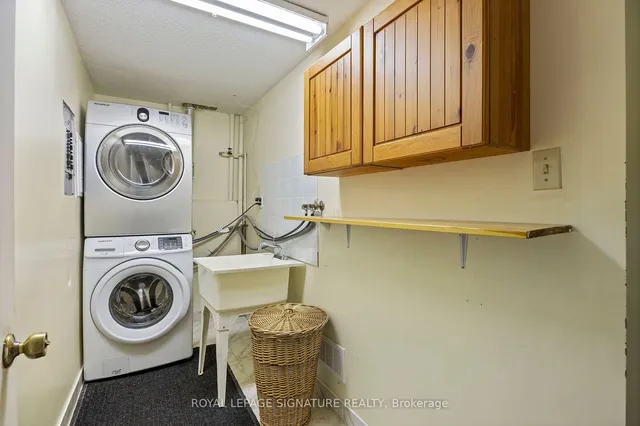 Additional image 26 of 96 Carnival Crt