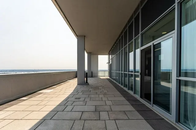 Additional image 32 of 2087 FAIRVIEW St Unit 1304