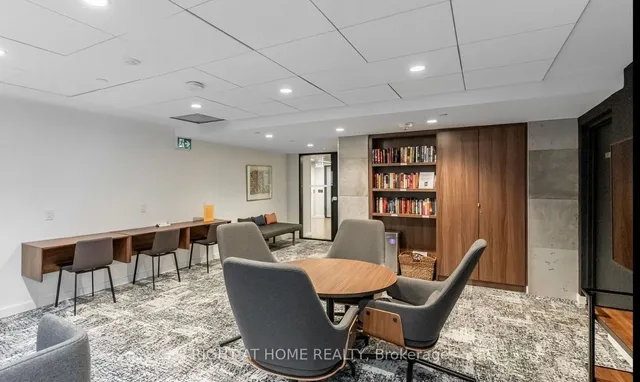 Additional image 12 of 71 Simcoe St Unit 705