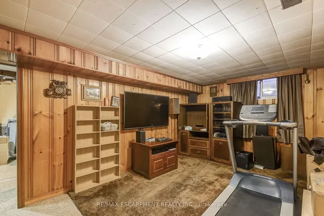 Additional image 29 of 8 Bromley Rd