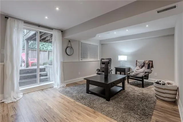 Additional image 37 of 5032 MERCER Common