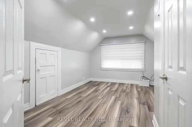 Additional image 33 of 34 Sherman Ave